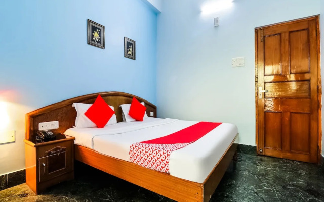 OYO 30121 Hotel Shanti Inn