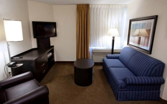 Sonesta Simply Suites Houston W Beltway