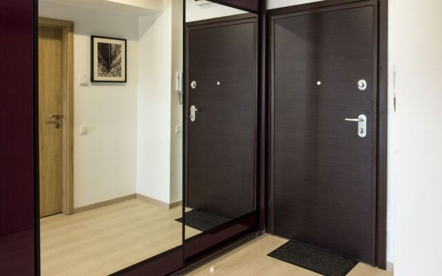 Studio R by MRG Apartments