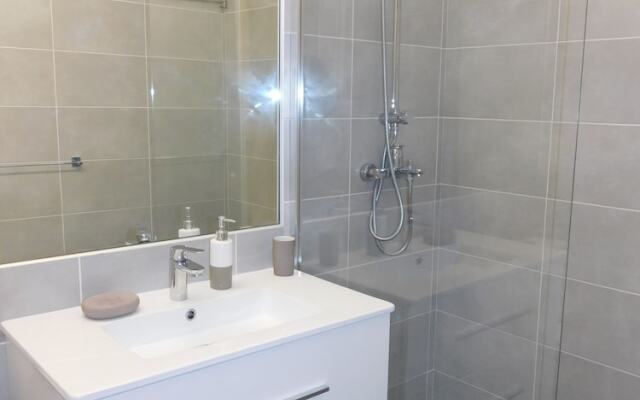 Beautiful White One Bedroom Croisette