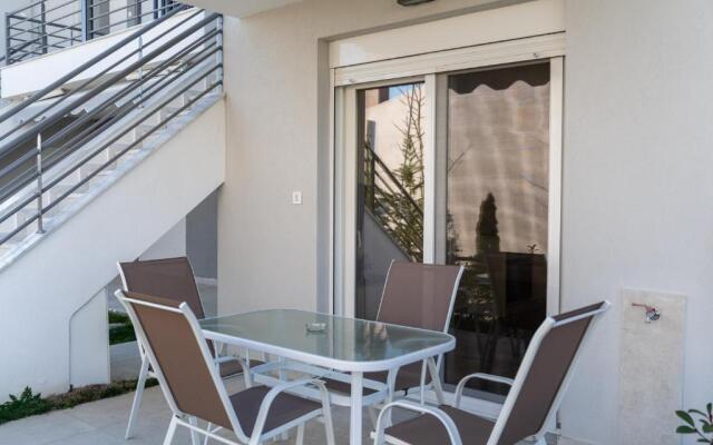 Kleoniki & Irida Residential Complexes