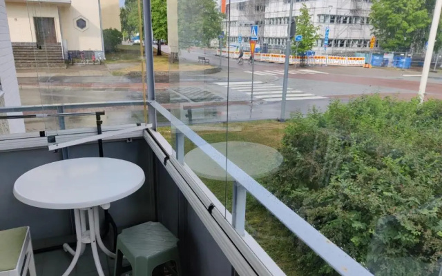 Joensuu city center, WIFI internet, prime location heart of center, Big 69 sq apartment, free parking, king bed, electric car station, beautiful, relaxing, fully furnished, Big TV 55', 2 bedroom and one big living hall room - фото 5