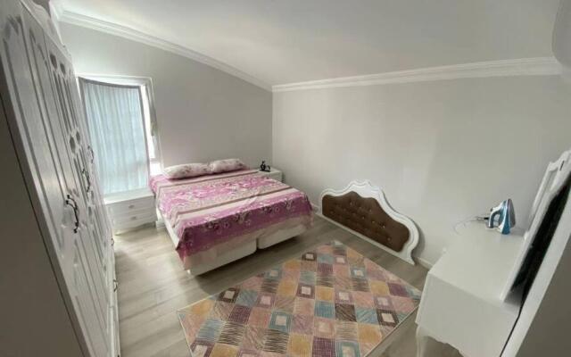 Lovely 3 Bedrooms Luxury APT with pool and Gym