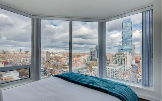 Amazing Suites In Yorkville