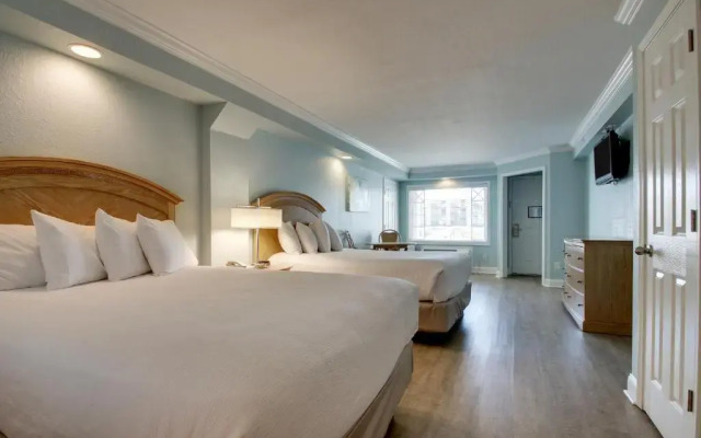Islander Hotel & Resort