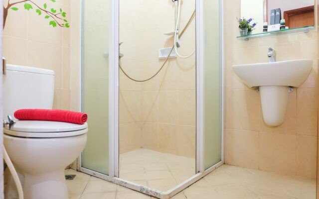 Spacious 3BR Poins Square Apartment