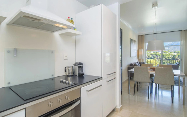 2 bedroom apartment next to porto