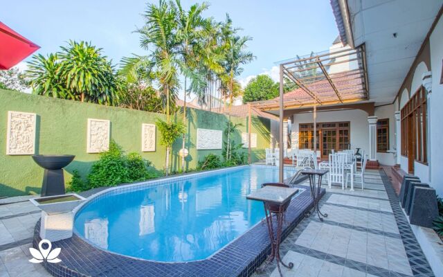 Tobana Pejaten House