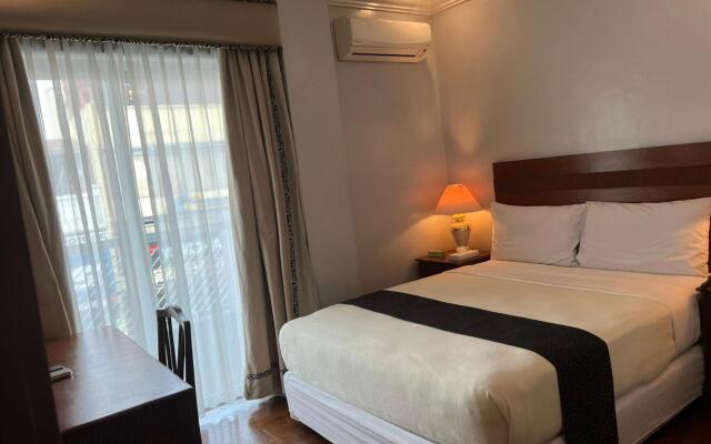 VIP Suite Hostel - Makati