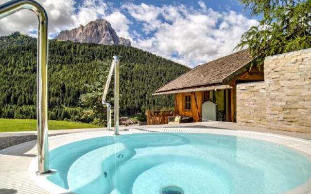 Hotel Fanes