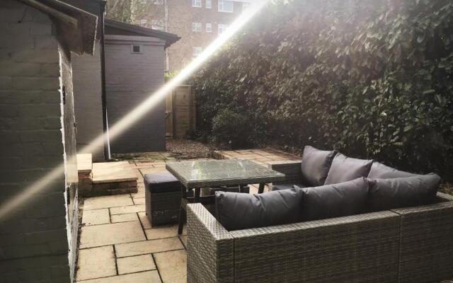 Summer Breeze. 3-bed apartment close to the beach