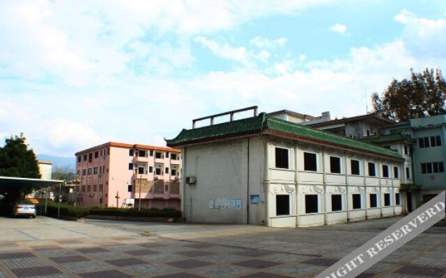 Yingbin Hotel