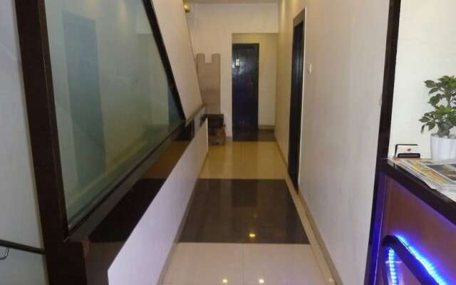 Room Maangta 136 @ CST