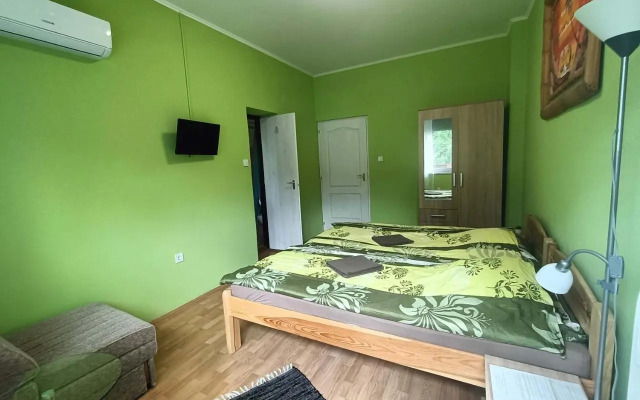 Tölgyfa Panzió