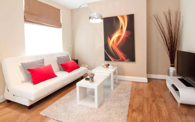SHQ Apartments