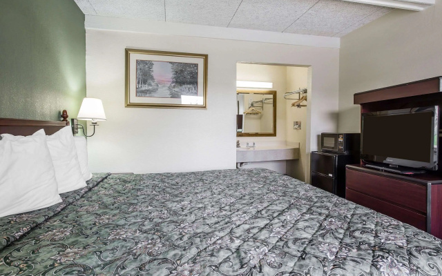 Rodeway Inn Laurens