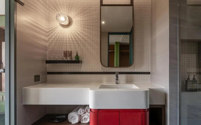 The Quarter Ratchayothin by UHG