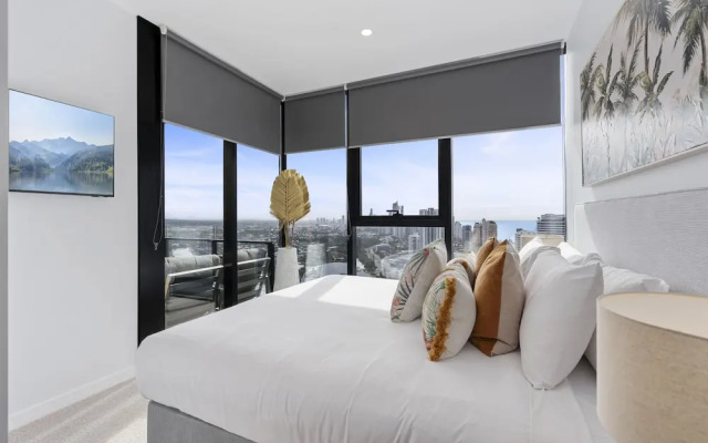 Broadbeach Casino Private Apartment GCLR