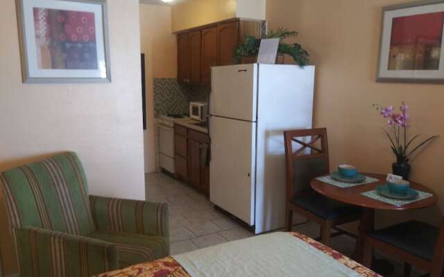 Siesta Motel and Surfside Cabanas