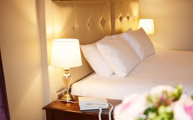 Rooms At Rue