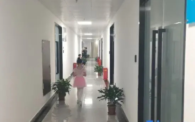 Zebra Residence (Ping'an Branch), Shanghai