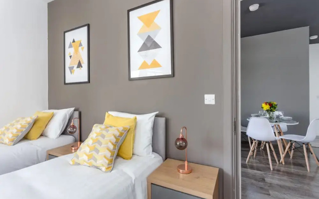 Modern Executive Apartment Peterborough