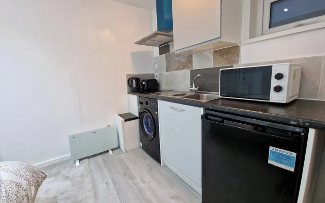 Sunset View Retreat in Wednesbury