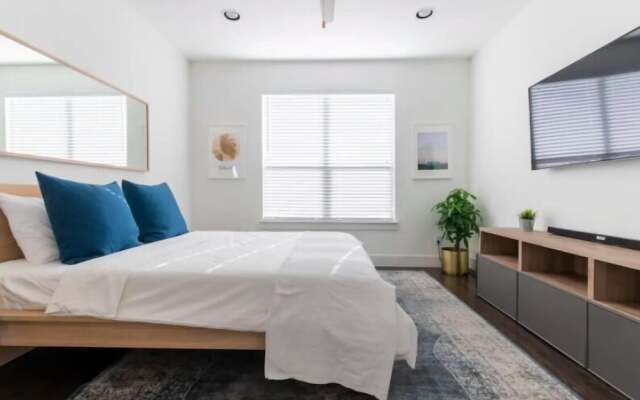 2-Bedroom Downtown Dallas Townhome