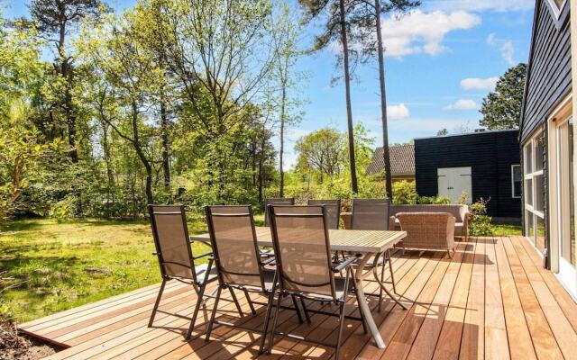 8 Person Holiday Home in Glesborg-by Traum