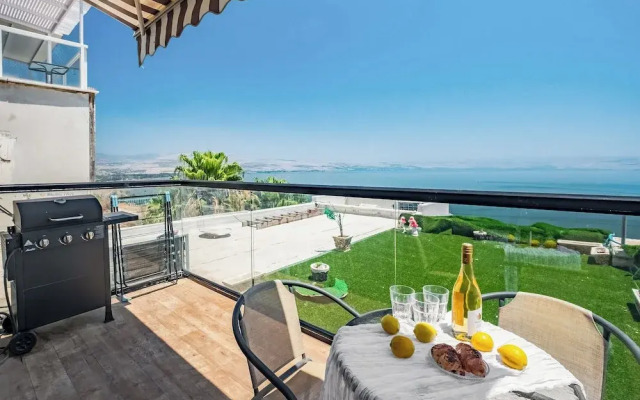 Sea of Galilee Panorama Apt by SeaN'Rent