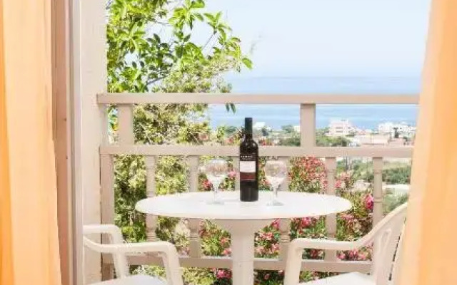 Panorama-Seaview Studios & Apartments
