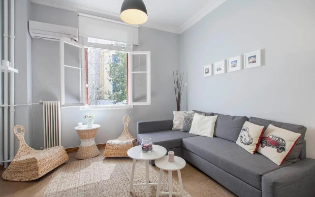 Beautiful apartment next to Acropolis