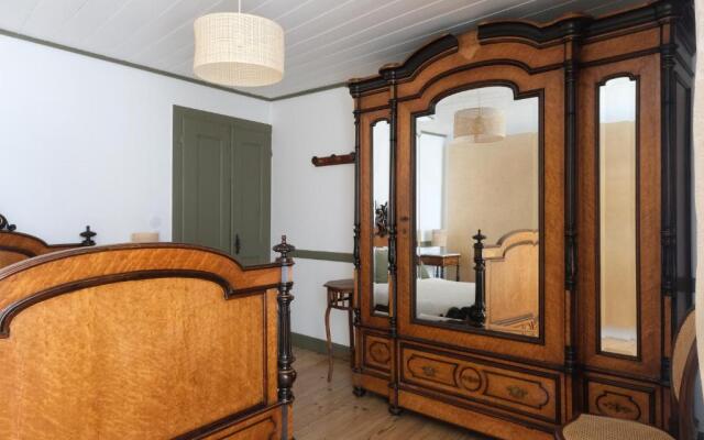 Casa da Praça - Guest House