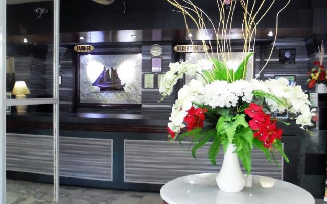 OYO 2487 Sampurna Jaya Hotel