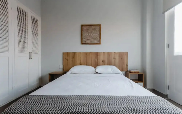 w Fantastic 2BR w Balcony in Panama