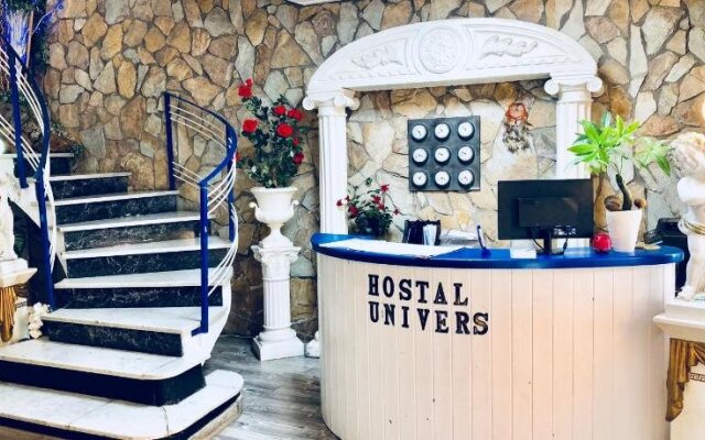 Hostal Univers