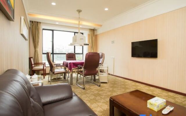 Zhahai Crowne Holiday Hotel