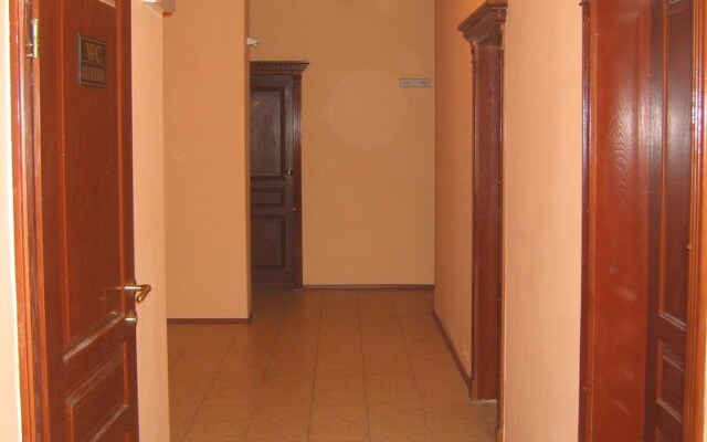 Hotel Mants II