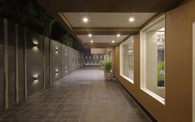 Urbane The Hotel