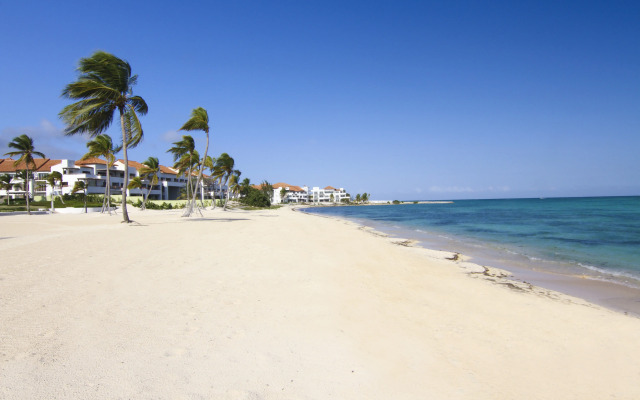 Punta Palmera Cap Cana by Essenza Retreats