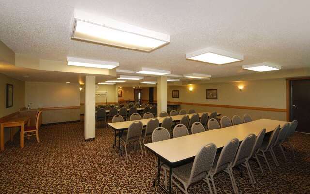 AmericInn by Wyndham Merrill