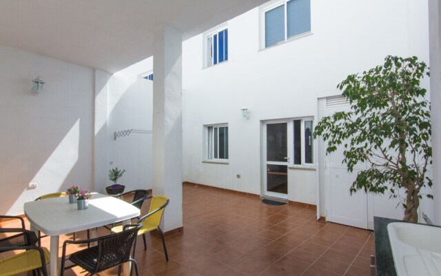 Live Malpais House