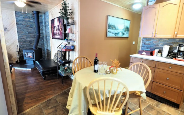 Mountain Air Retreat - 3 Br Cabin