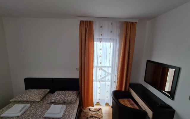 Kruna Apartments