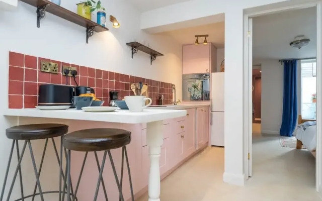 Host Stay The Courtyard at Egremont Place