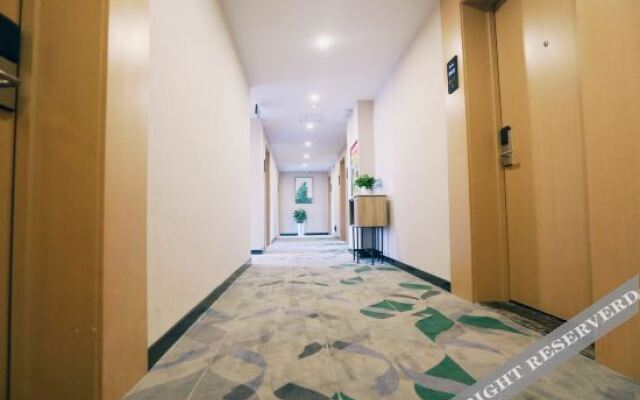 Tankup Kaifeng Gulou Hotel