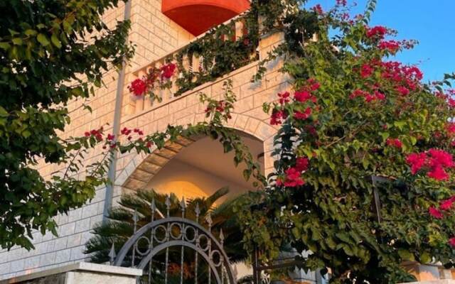 Villa Bouganvillea - sea View & Garden - A3 Comfort