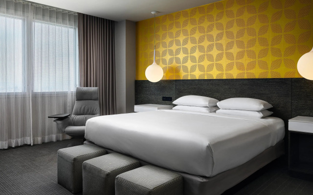 Hyatt Regency Los Angeles International Airport