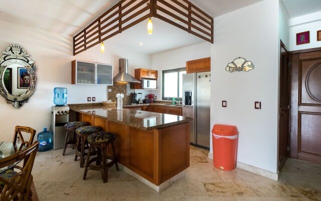 Paseo Del Sol Reef 305 3 Bedroom Condo by RedAwning
