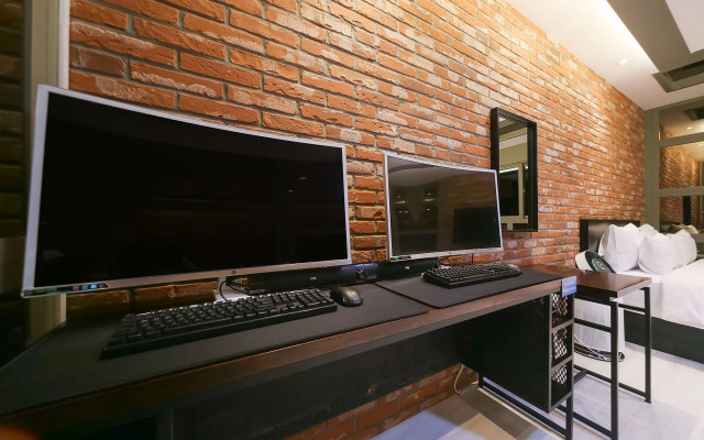 Yeongcheon D-day Hotel